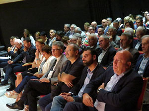 Diada Nacional 2017. Acte institucional a l'Auditori Josep Irla, amb parlaments de Marta Madrenas, Fermí Santamaria i Dolors Bassa