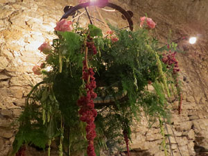 Temps de Flors 2018. Instal·lació floral El cor menjat al soterrani II de la Torre Gironella