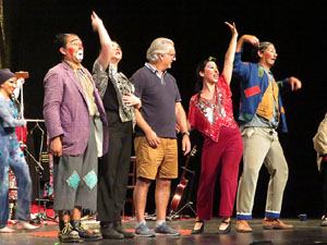 Festivals de Girona. FITAG 2019 - 'Tinto corazón'. Espectacle interpretat per la companyia 'Situación País' de Valparaiso, Xile