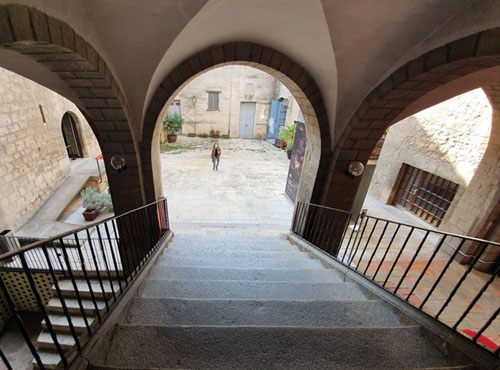 Escales d'entrada al Museu d'Art de Girona