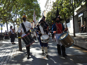 XIII Festa Reviu els Setges Napoleònics de Girona. Desfilada pels carrers de Girona