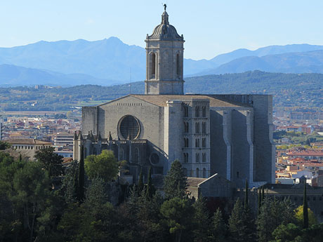 La Catedral des de la Torre Suchet, a Montjuïc