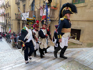 VIII Festa Reviu els Setges Napoleònics de Girona. Concentració dels grups de recreació a la plaça de la Independència