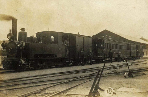 Treballadors del tren posant per la posteritat. 1900