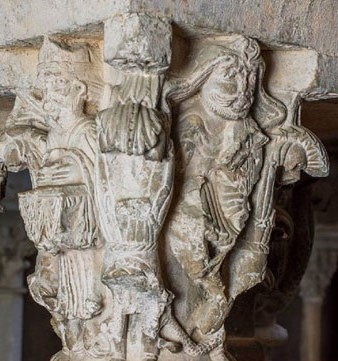 Capitell del claustre del monestir de Sant
Pere de Galligants on s’hi representa un músic tocant una fídula