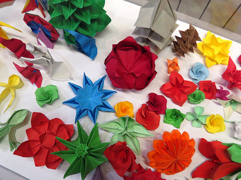 Motius vegetal fets amb la tècnica de l'Origami