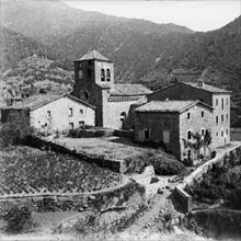 Església de Sant Salvador de Bianya i cases al voltant. 1902
