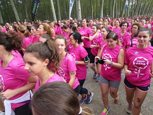 Cursa de la Dona 2016. Concentració i sortida del Parc de la Devesa