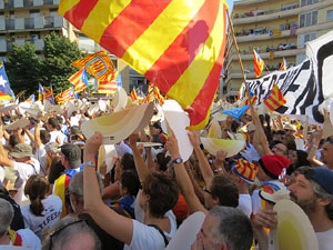 Diada Nacional 2016. Manifestació sotre el lema A punt. Endavant república catalana, a Salt