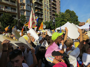 Diada Nacional 2016. Manifestació sotre el lema A punt. Endavant república catalana, a Salt