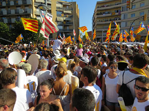Diada Nacional 2016. Manifestació sotre el lema A punt. Endavant república catalana, a Salt