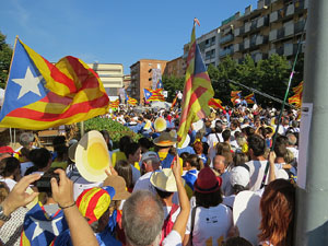 Diada Nacional 2016. Manifestació sotre el lema A punt. Endavant república catalana, a Salt