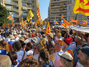 Diada Nacional 2016. Manifestació sotre el lema A punt. Endavant república catalana, a Salt