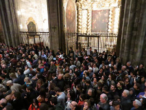 Fires 2016. Castells dins la nau gòtica de la Catedral de Girona