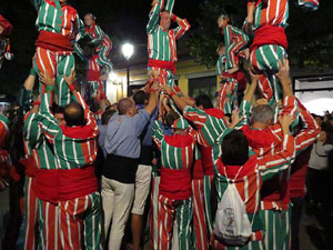 Fires 2016. Els Castells de Vigília a la Rambla de la Llibertat, amb els Marrecs de Salt i la Nova Muixeranga d'Algemesí