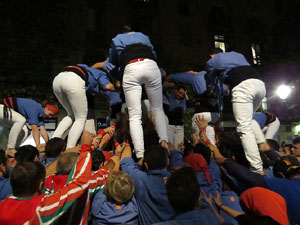 Fires 2016. Els Castells de Vigília a la Rambla de la Llibertat, amb els Marrecs de Salt i la Nova Muixeranga d'Algemesí