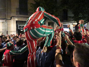 Fires 2016. Els Castells de Vigília a la Rambla de la Llibertat, amb els Marrecs de Salt i la Nova Muixeranga d'Algemesí