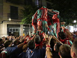 Fires 2016. Els Castells de Vigília a la Rambla de la Llibertat, amb els Marrecs de Salt i la Nova Muixeranga d'Algemesí