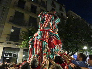 Fires 2016. Els Castells de Vigília a la Rambla de la Llibertat, amb els Marrecs de Salt i la Nova Muixeranga d'Algemesí