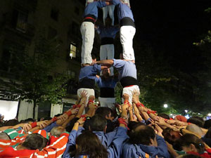 Fires 2016. Els Castells de Vigília a la Rambla de la Llibertat, amb els Marrecs de Salt i la Nova Muixeranga d'Algemesí