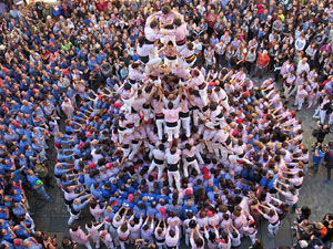 Fires 2016. La Diada Castellera a la pla&ccedil;a del Vi, amb els Marrecs de Salt, els Capgrossos de Matar&oacute; i els Minyons de Terrassa