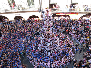 Fires 2016. La Diada Castellera a la pla&ccedil;a del Vi, amb els Marrecs de Salt, els Capgrossos de Matar&oacute; i els Minyons de Terrassa