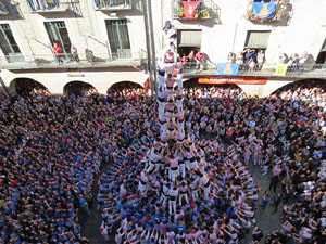 Fires 2016. La Diada Castellera a la pla&ccedil;a del Vi, amb els Marrecs de Salt, els Capgrossos de Matar&oacute; i els Minyons de Terrassa