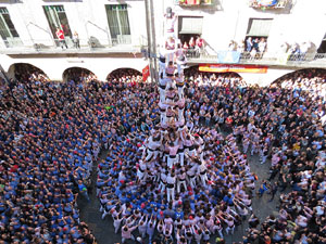 Fires 2016. La Diada Castellera a la pla&ccedil;a del Vi, amb els Marrecs de Salt, els Capgrossos de Matar&oacute; i els Minyons de Terrassa