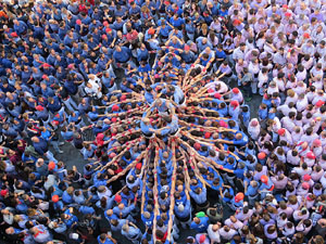 Fires 2016. La Diada Castellera a la pla&ccedil;a del Vi, amb els Marrecs de Salt, els Capgrossos de Matar&oacute; i els Minyons de Terrassa