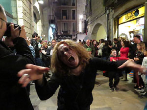 Fires 2016. 5a. Zombie Walk de Girona dins el festival Acocollona't