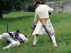 Girona resisteix! Jornades de recreació històrica de la Guerra de Successió. Castell de Montjuïc. Combat al pati d'armes