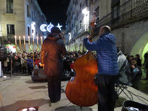Nadal 2016. Encesa de les llums de Hanukkà a la plaça del Vi