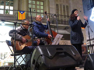 Nadal 2016. Encesa de les llums de Hanukkà a la plaça del Vi