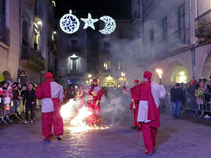 La Cavalcada de Reis 2017. Desfilada pels carrers de la ciutat, fins la pla&ccedil;a del Vi