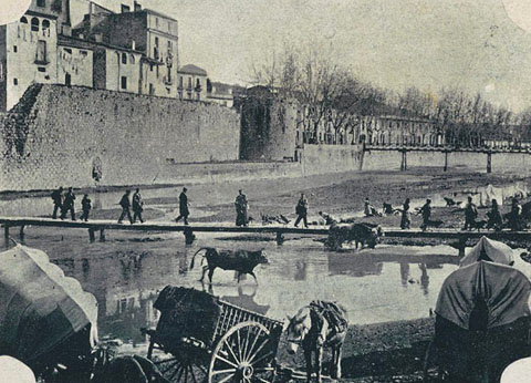 Dia de mercat, amb la palanca d'en Vila. 1896-1902