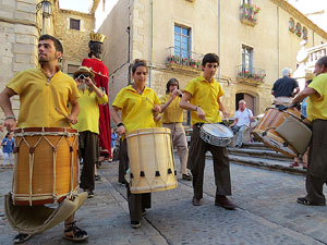 Sant Joan 2016. Arribada de la Flama del Canigó. La cercavila