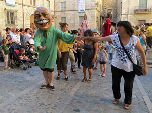 Sant Joan 2016. Arribada de la Flama del Canigó. La cercavila