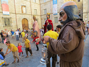 Sant Joan 2016. Arribada de la Flama del Canigó. La cercavila