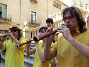 Sant Joan 2016. Arribada de la Flama del Canigó. La cercavila