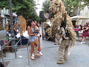 Festival Undàrius 2016. Espectacle de carrer Óssos del Pirineu, amb la Companyia Tutatis