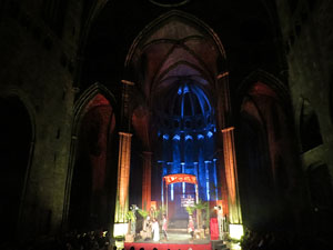 600 aniversari de la nau &uacute;nica de la Catedral de Girona. Representaci&oacute; de la Consueta de Sant Jordi cavaller
