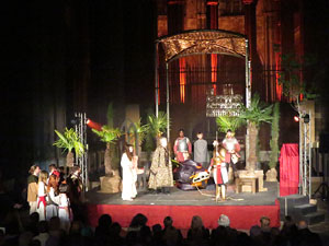 600 aniversari de la nau &uacute;nica de la Catedral de Girona. Representaci&oacute; de la Consueta de Sant Jordi cavaller