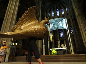 Corpus 2017. Assaig del ball de l'Àliga a la nau de la Catedral de Santa Maria