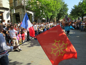 Festes de Primavera de Girona 2017. Cercavila de mulasses amb la Mula Baba i l'Ase de Bessan