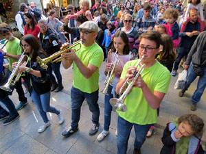 Festes de Primavera de Girona 2017. Cercavila de mulasses amb la Mula Baba i l'Ase de Bessan