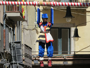 Festes de Primavera de Girona 2017. Penjada del Tarl&agrave;. El preg&oacute;