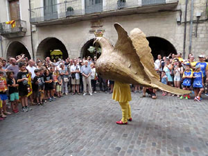 Arribada a Girona de la Flama del Canigó 2017