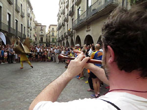 Arribada a Girona de la Flama del Canigó 2017