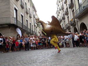 Arribada a Girona de la Flama del Canigó 2017