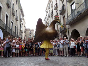Arribada a Girona de la Flama del Canigó 2017
